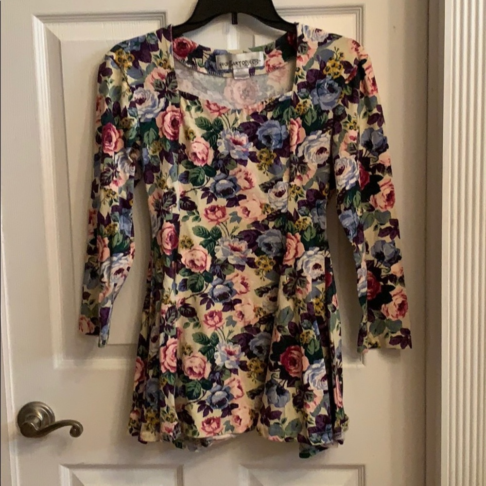 Beautiful floral l/s top